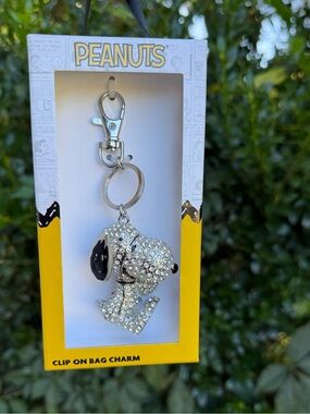 Peanuts Snoopy Rhinestone Bag Charm LA Rocks Silver Tone Crystal Keychain NIB